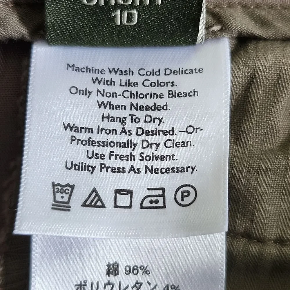 Eddie Bauer Blakely Fit, 96% cotton, wide leg, flat front chino khaki pants, 10S